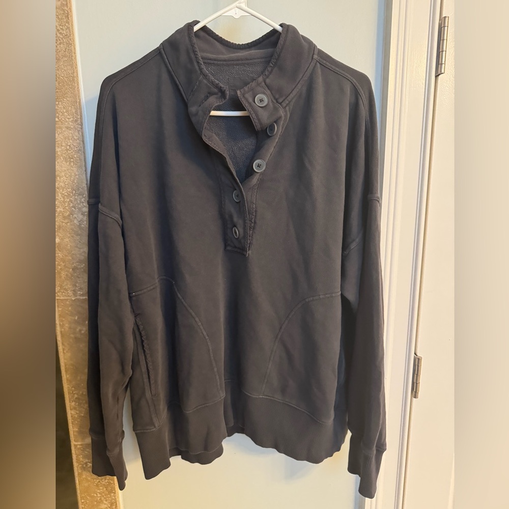 Aerie sweatshirts
